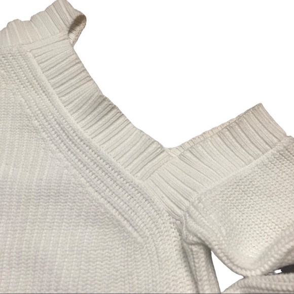 Rag & Bone Dana Cold Shoulder White Sweater Size Pre-Loved - Picture 13 of 15